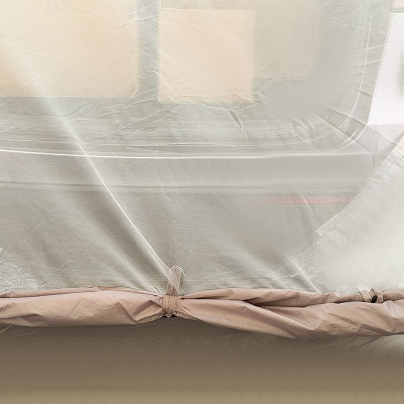 Bir Aracın Arkasına Bağlanan Açık Hava Kamp Çift Katmanlı Çadır