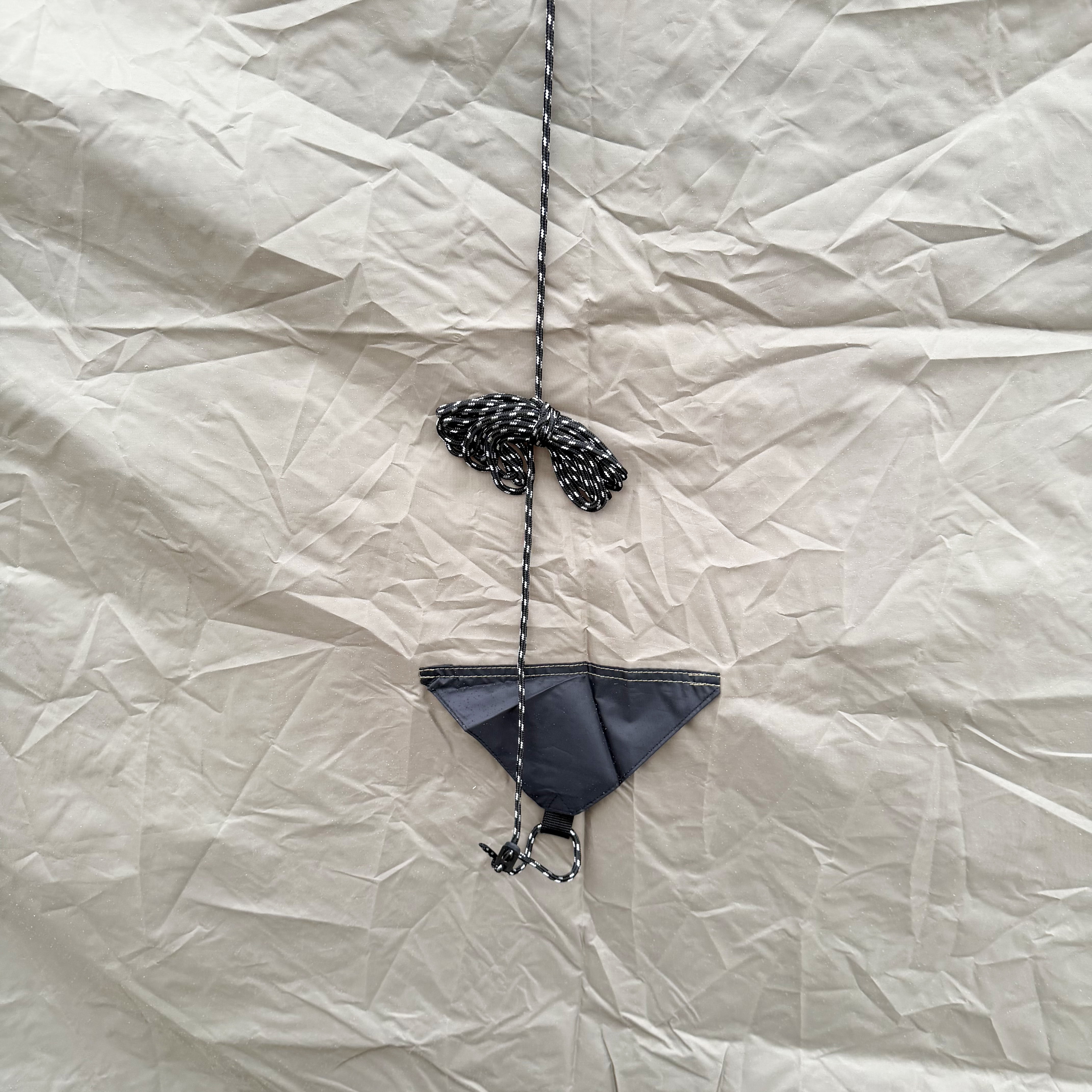 Bir Aracın Arkasına Bağlanan Açık Hava Kamp Çift Katmanlı Çadır